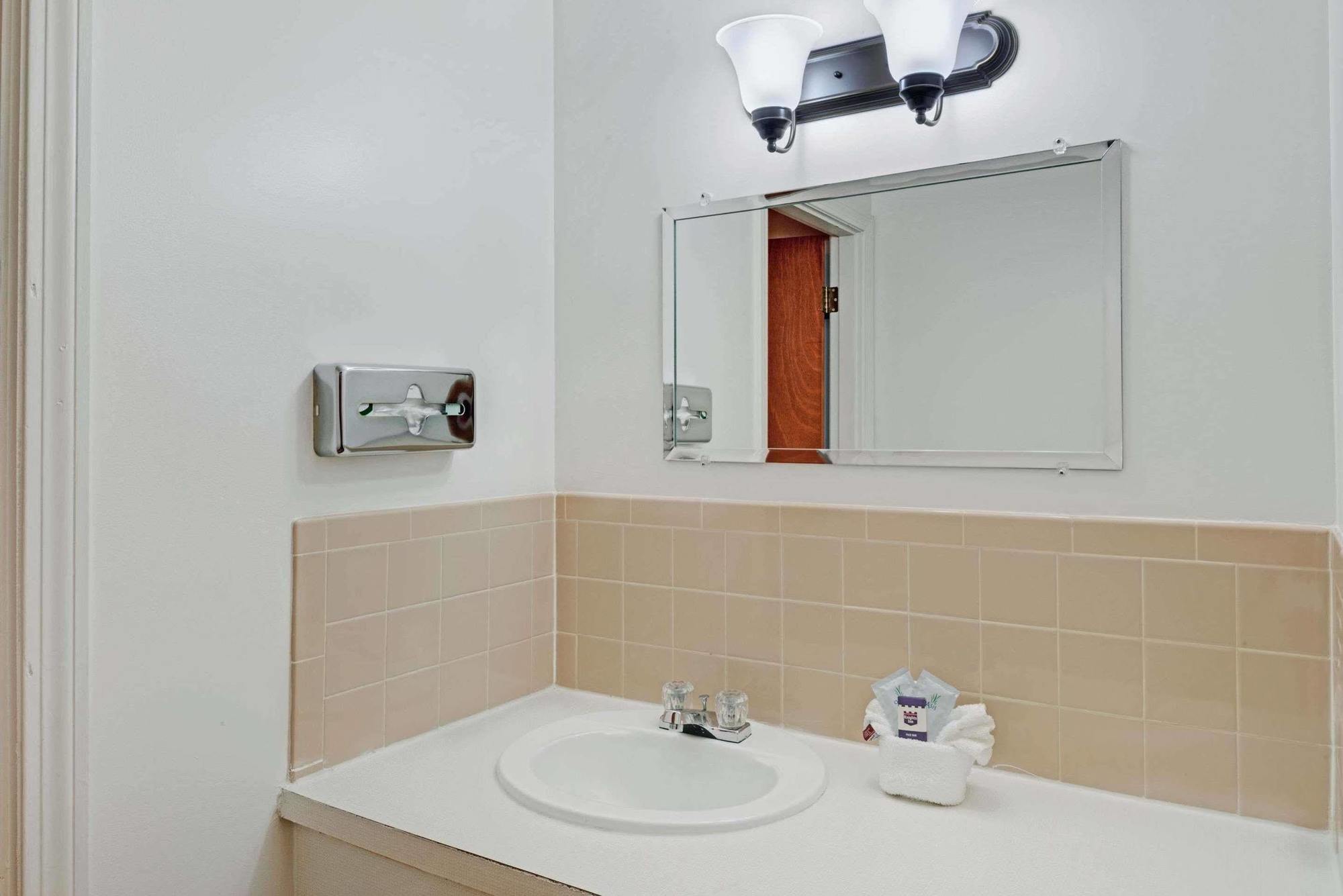 Knights Inn Danvers Εξωτερικό φωτογραφία