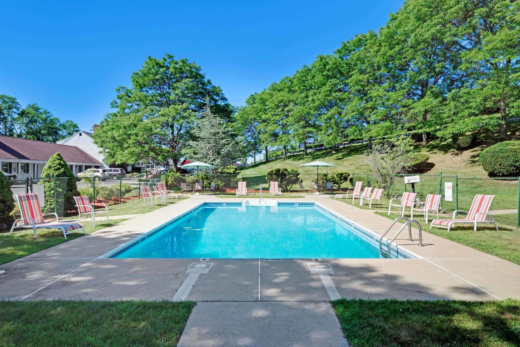 Knights Inn Danvers Εξωτερικό φωτογραφία